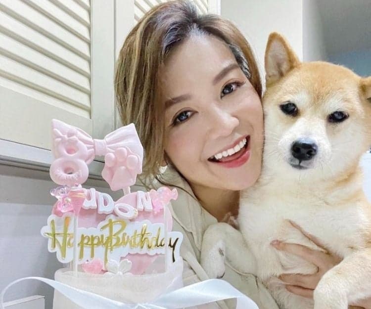 娟姐與柴犬｜練美娟為愛犬烏冬慶祝8歲生日 感激陪伴令獨居生活不再孤單