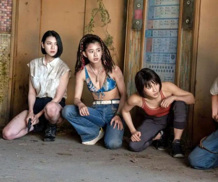 今際之國的闖關者2丨索爆7大女角大比拼 土屋太鳳同山本千尋都係武打運動精 朝比奈彩原本係做護士！