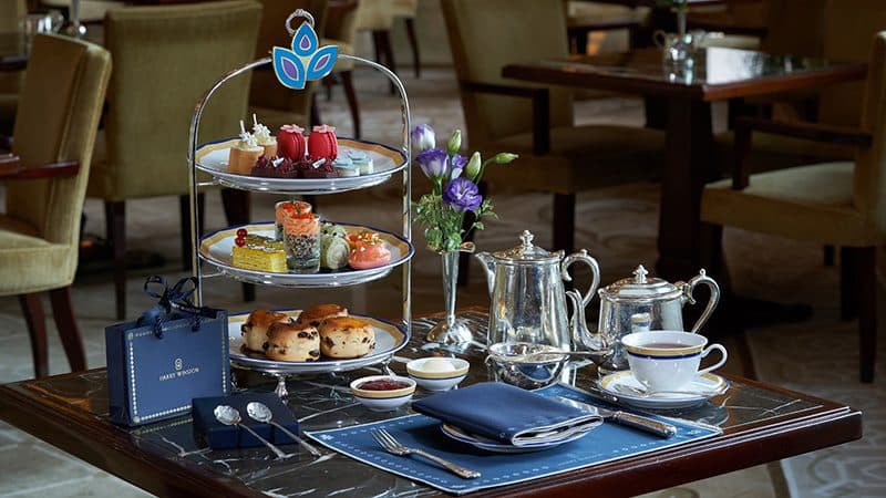 Winston Garden at The Peninsula Afternoon Tea - Lily Cluster tea set stand (horizontal))